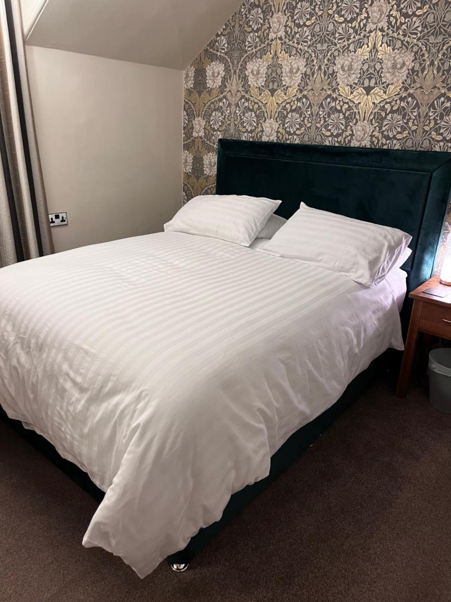 Ravenswood 3* Stirling